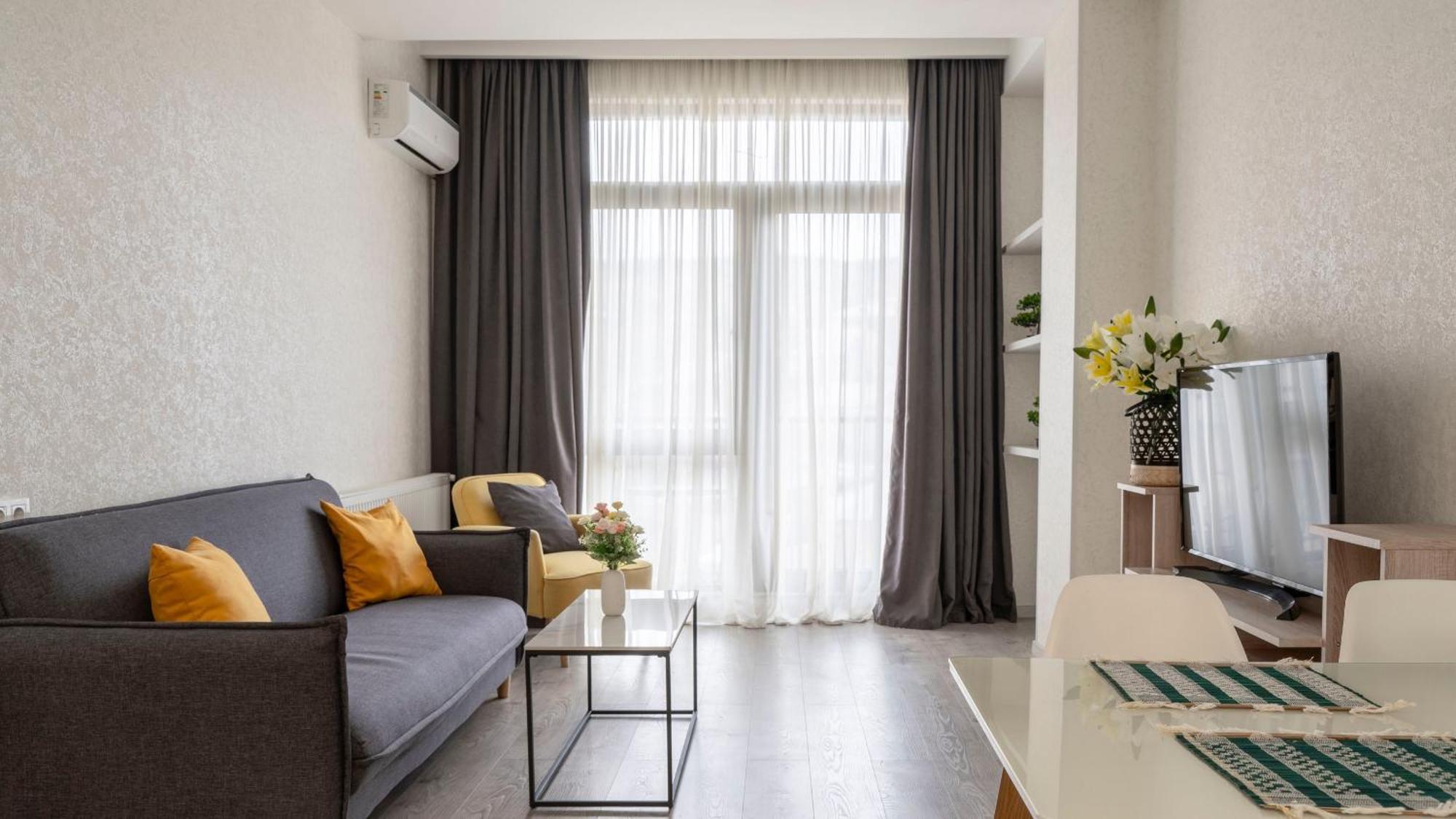 Cozy Apartment In The Heart Of Tbilisi Exteriör bild